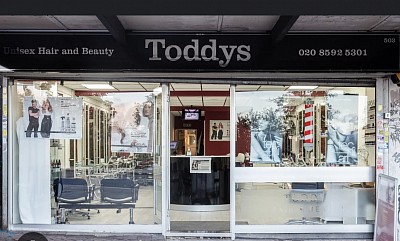 Toddys hair and beauty salon 503 gale street Dagenham rm9 4tp